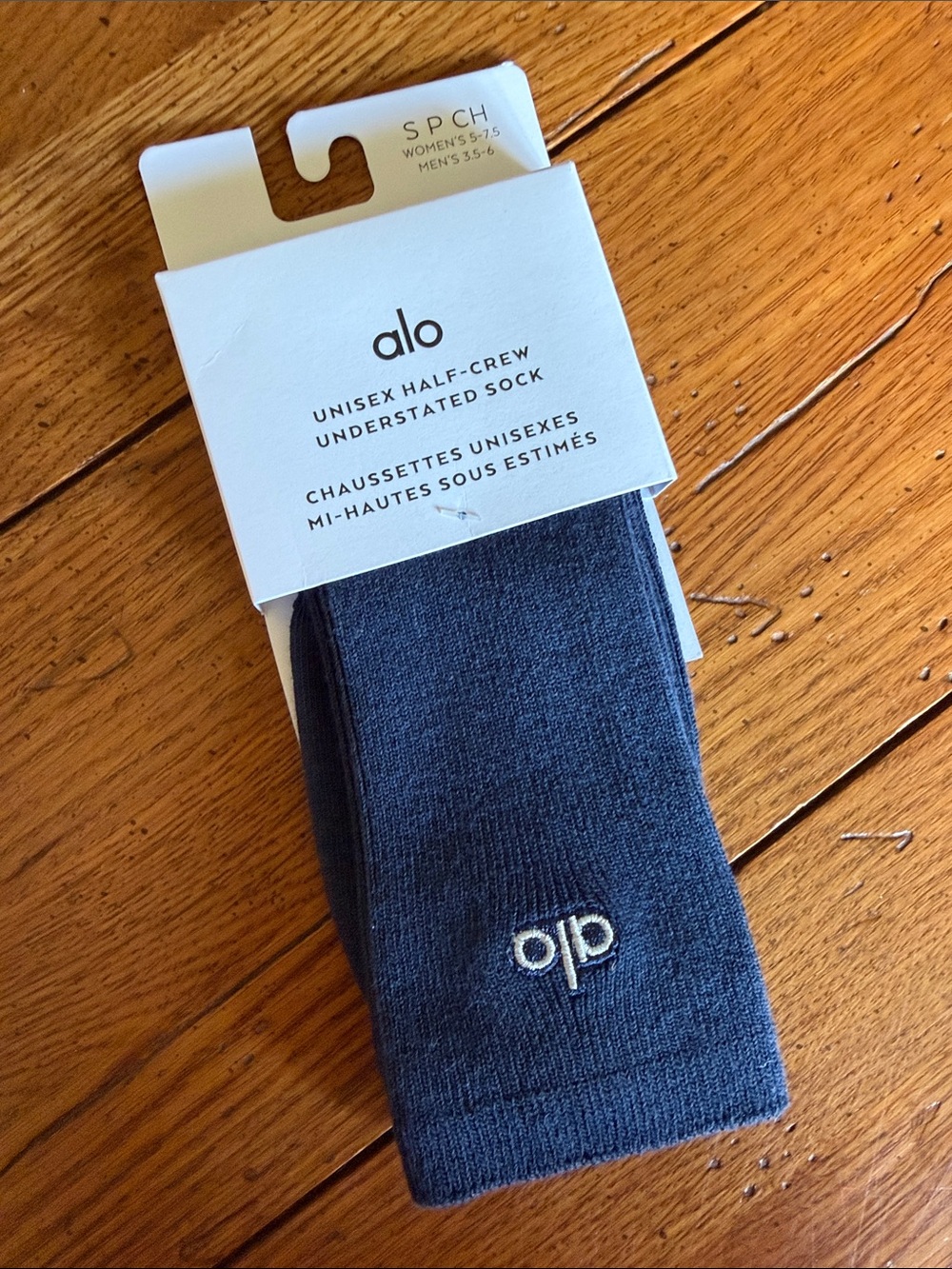 NWT! ALO Unisex Half Crew Understated Sock